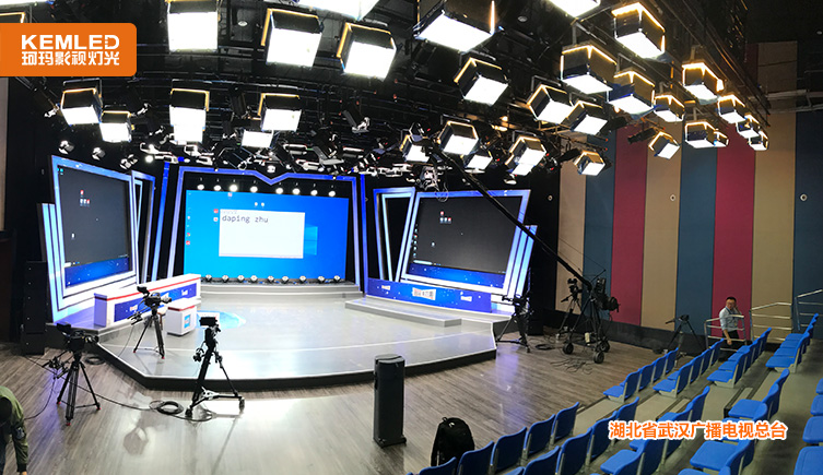 深入挖掘政产学研协同培养传媒人才的教育理论与经验