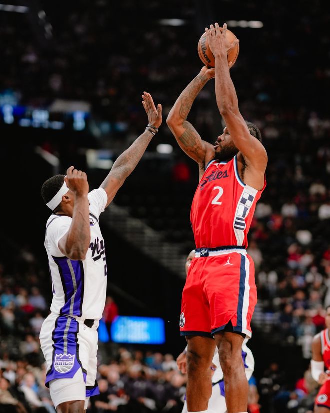 国王队客场力克快船 莱纳德伤退成转折点