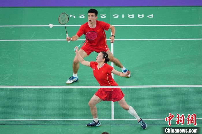 巴黎奥运混双金牌花落中国 雅思组合夺冠并迎求