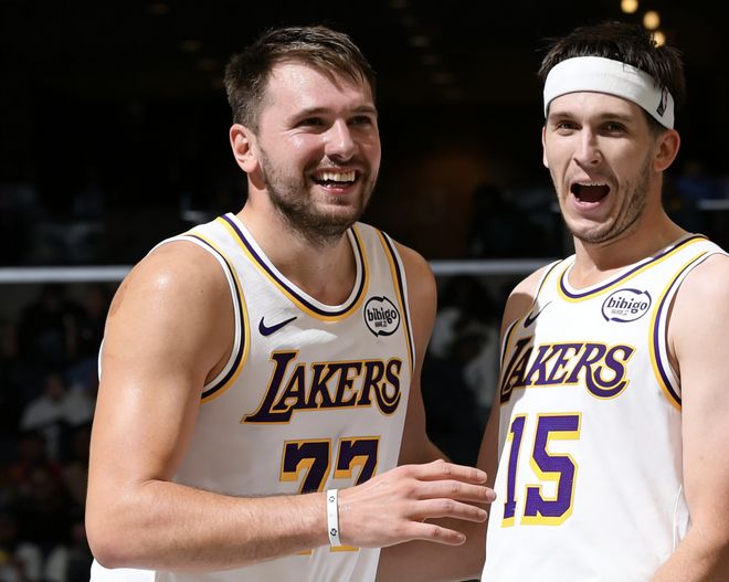 湖人9连胜锁定西部第3 东契奇创历史纪录引领球