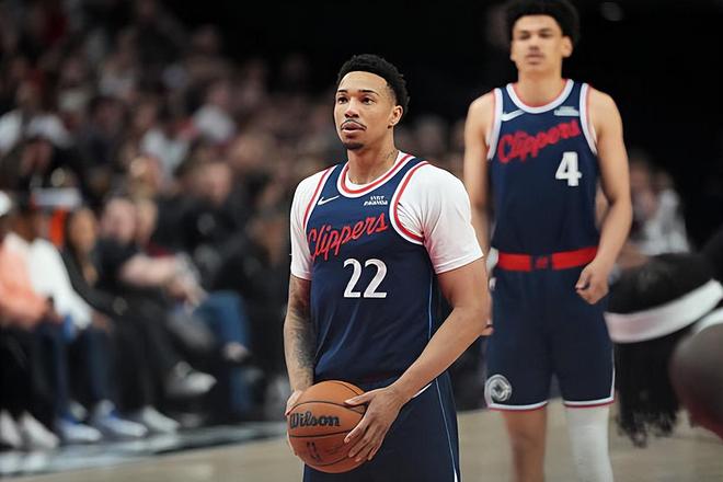 勇士逆转快船晋级季后赛 米勒状态低迷引质疑