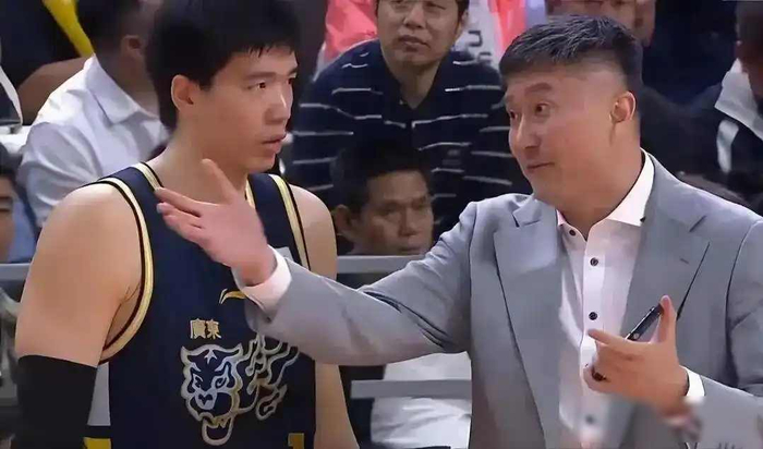 焦泊乔离队后杜锋执教风格转变 广东队季后赛表